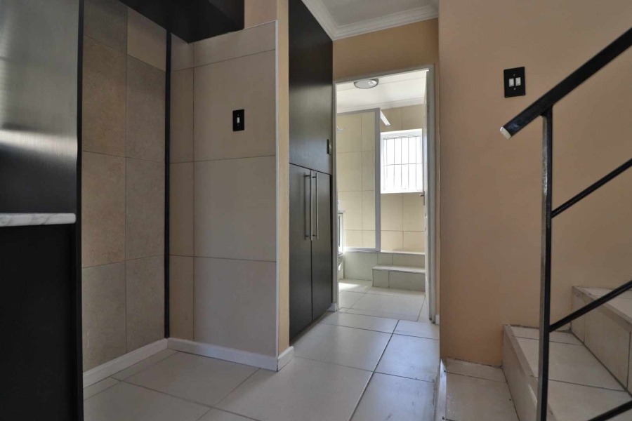 2 Bedroom Property for Sale in Maitland Western Cape